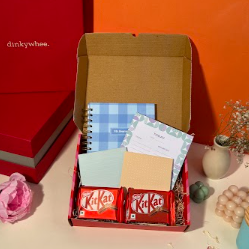 Classic Companion Gift Box